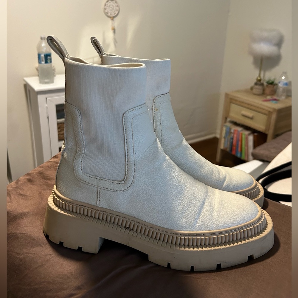 Women’s boots - Picture 2 of 4